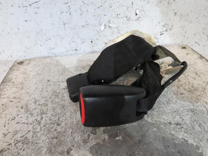 Attache ceinture arriere gauche