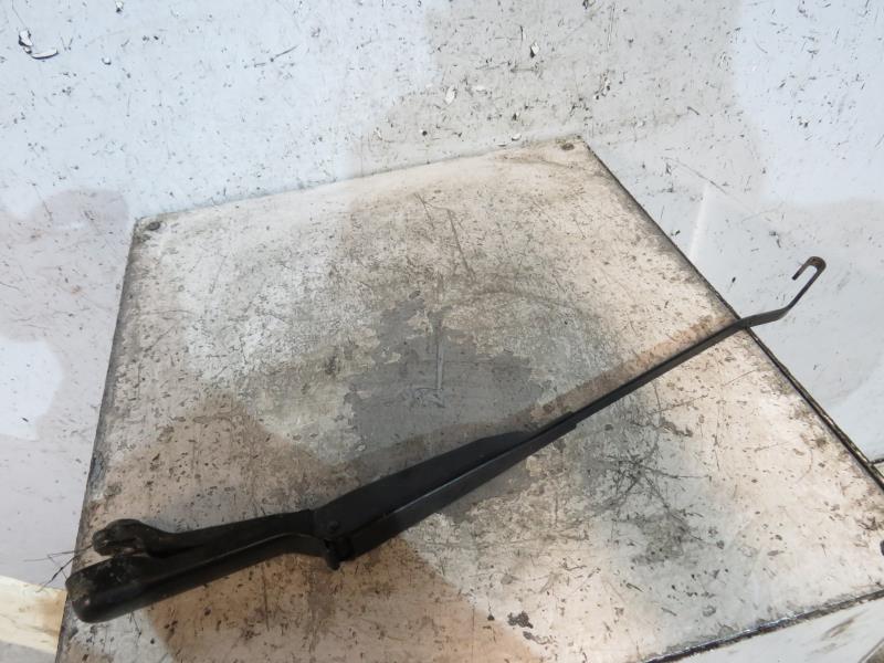 Bras essuie glace avant gauche