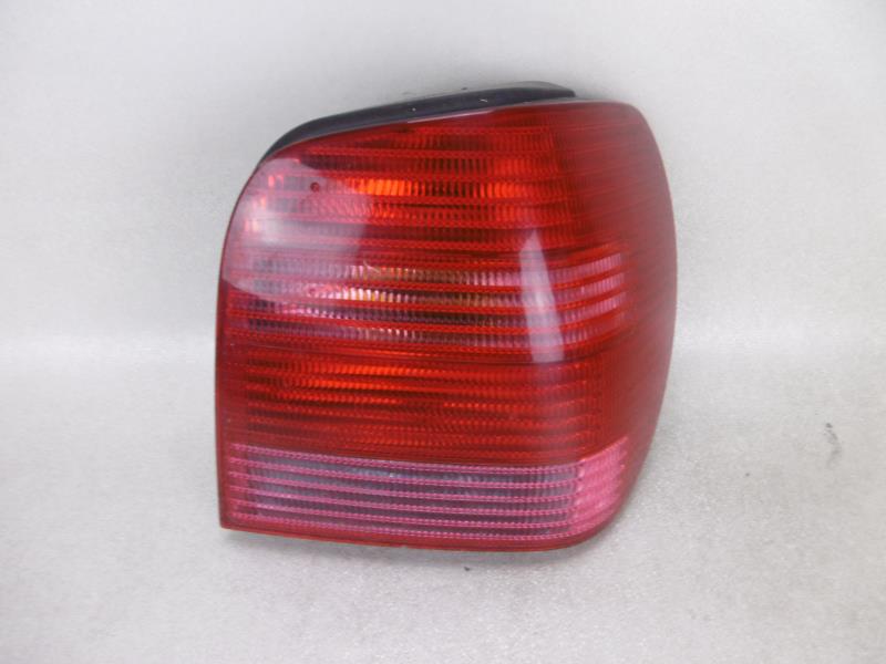 Fanale posteriore principale destro (luci)
