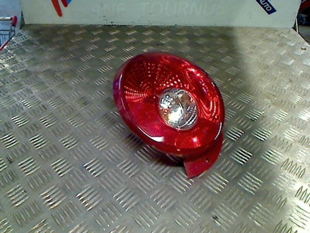 Fanale posteriore principale sinistro (luci)