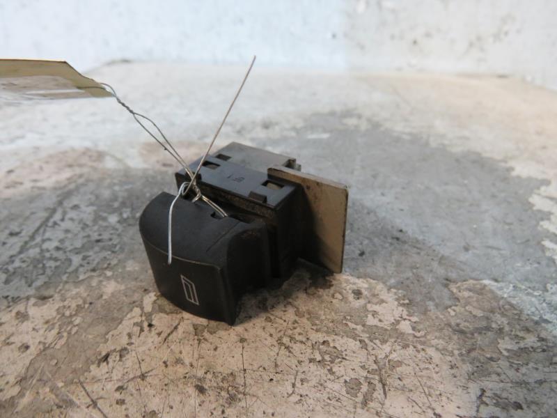 Interrupteur de leve vitre arriere droit