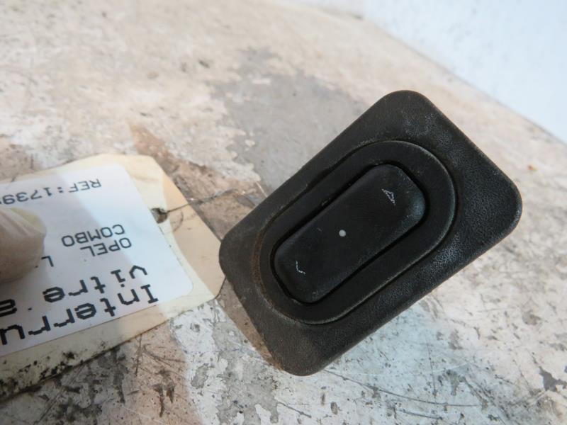 Interrupteur de leve vitre avant droit