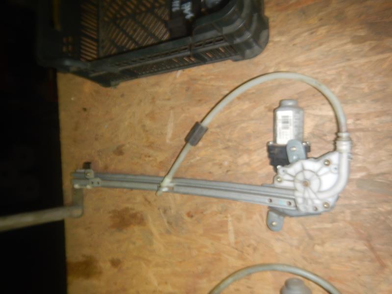 Leve vitre electrique arriere gauche