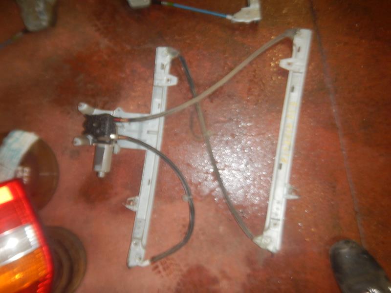 Leve vitre electrique avant droit