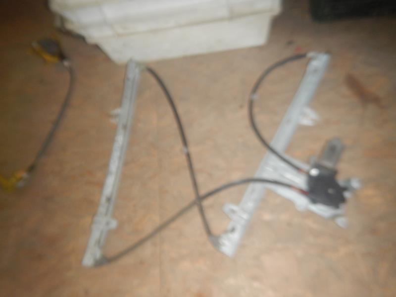 Leve vitre electrique avant droit