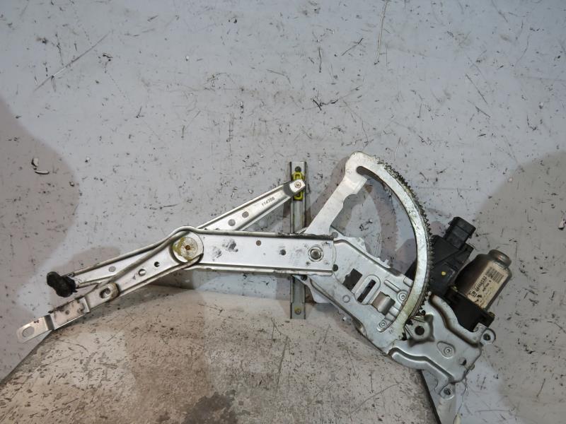 Leve vitre electrique avant gauche