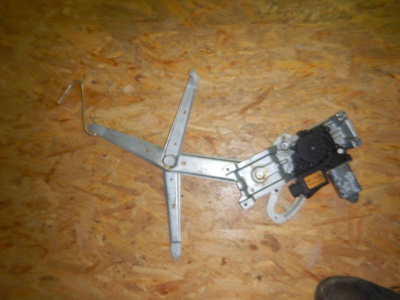 Leve vitre electrique avant gauche