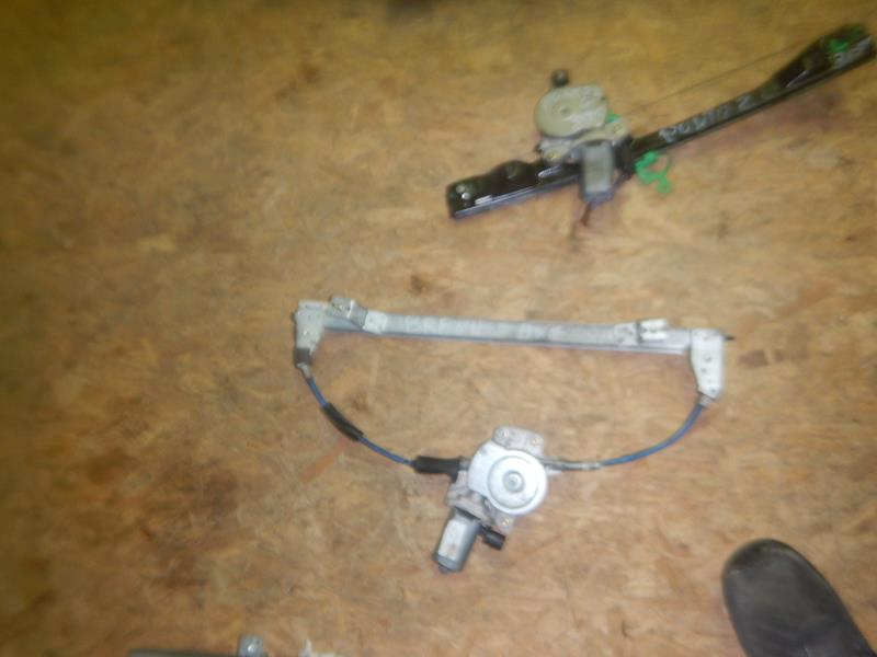 Leve vitre electrique avant gauche