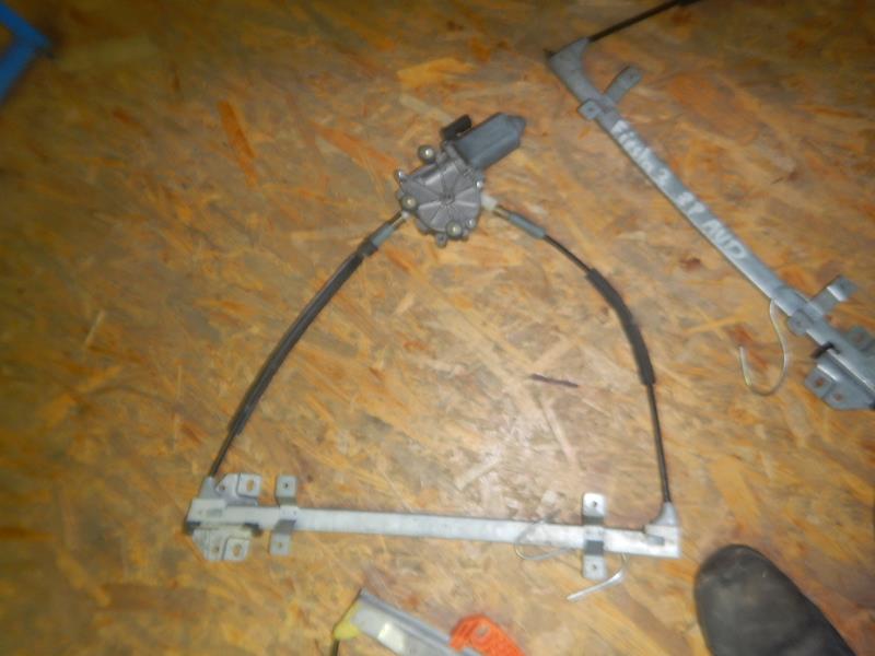 Leve vitre electrique avant gauche
