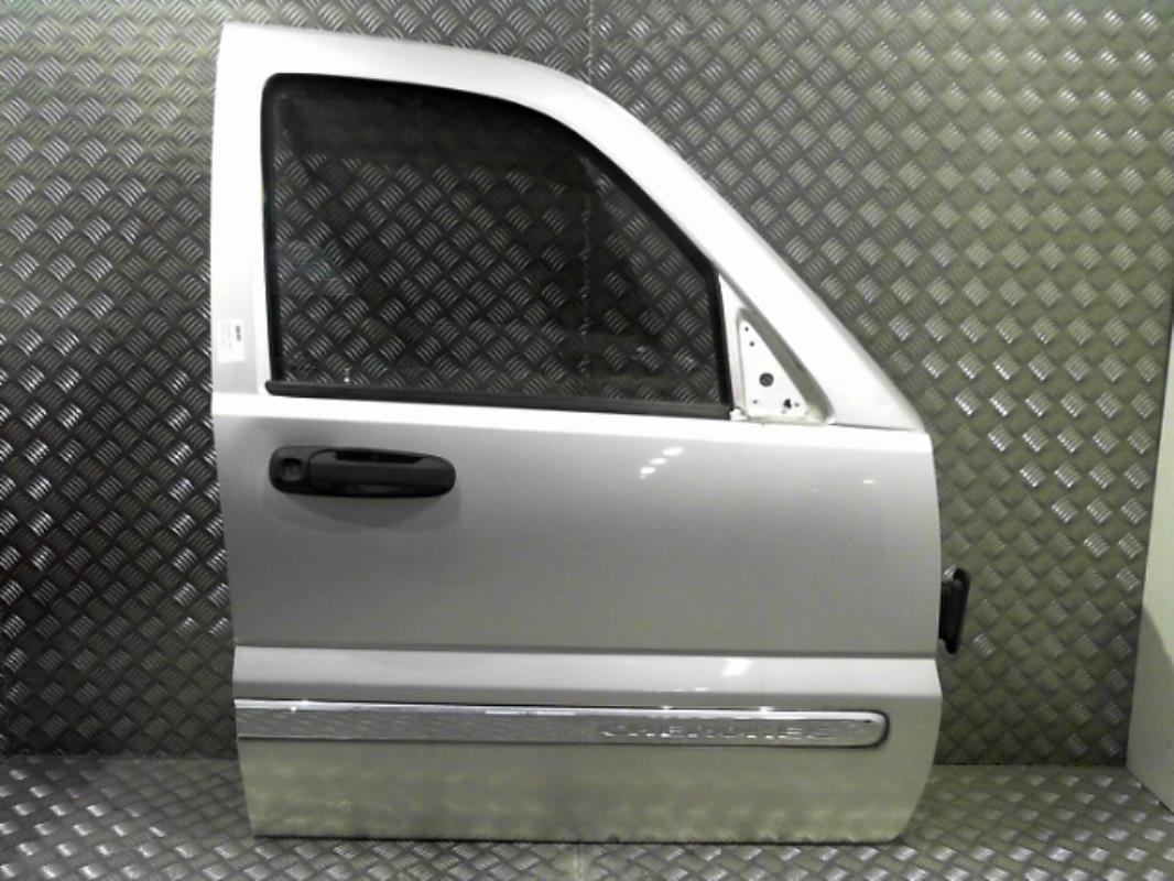 Porte avant droit