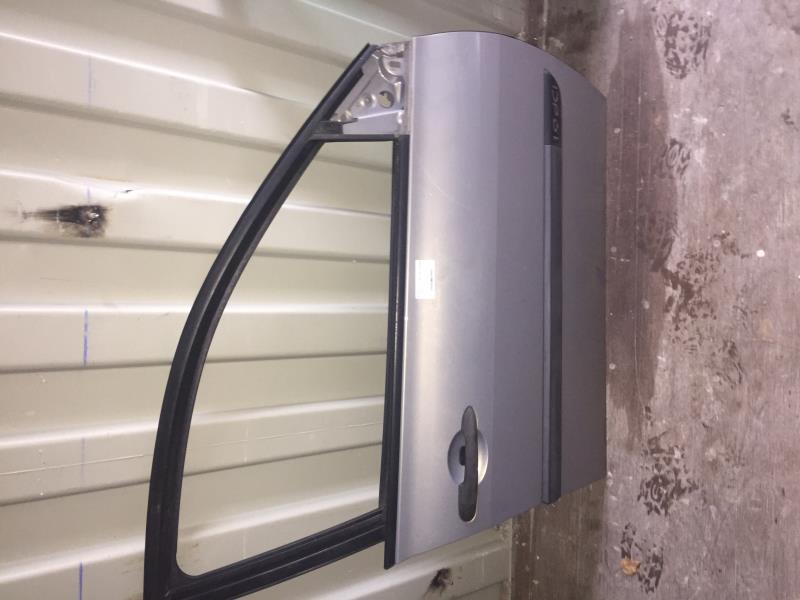 Porte avant droit
