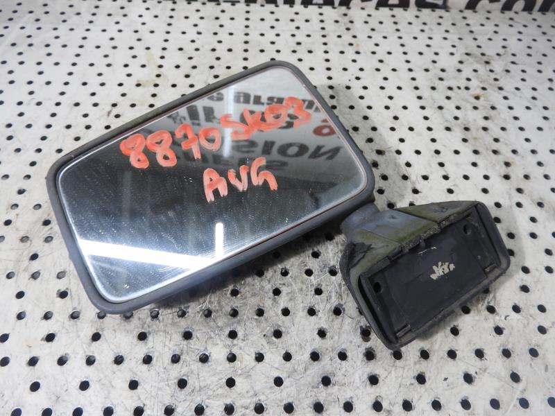Retrovisor izquierdo
