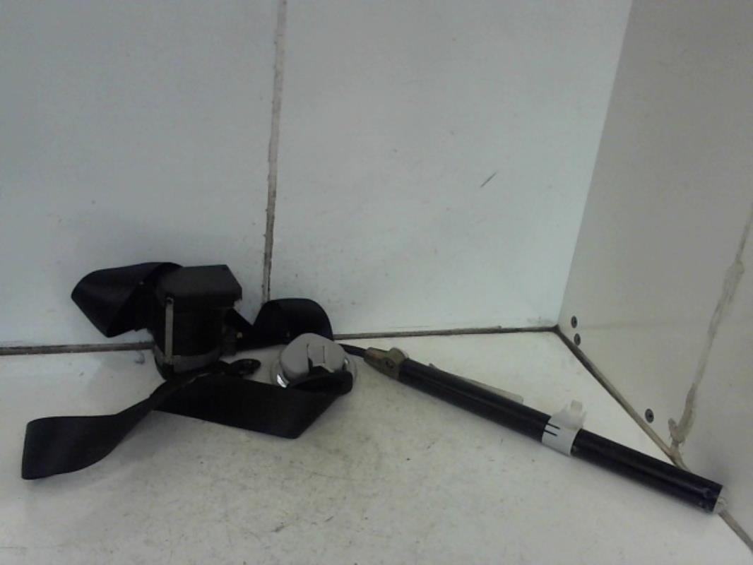 Ceinture avant gauche