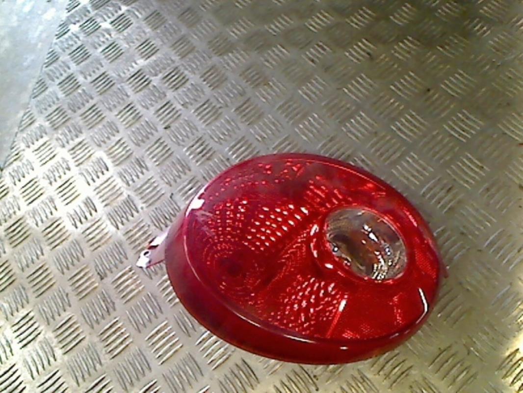 Fanale posteriore principale sinistro (luci)