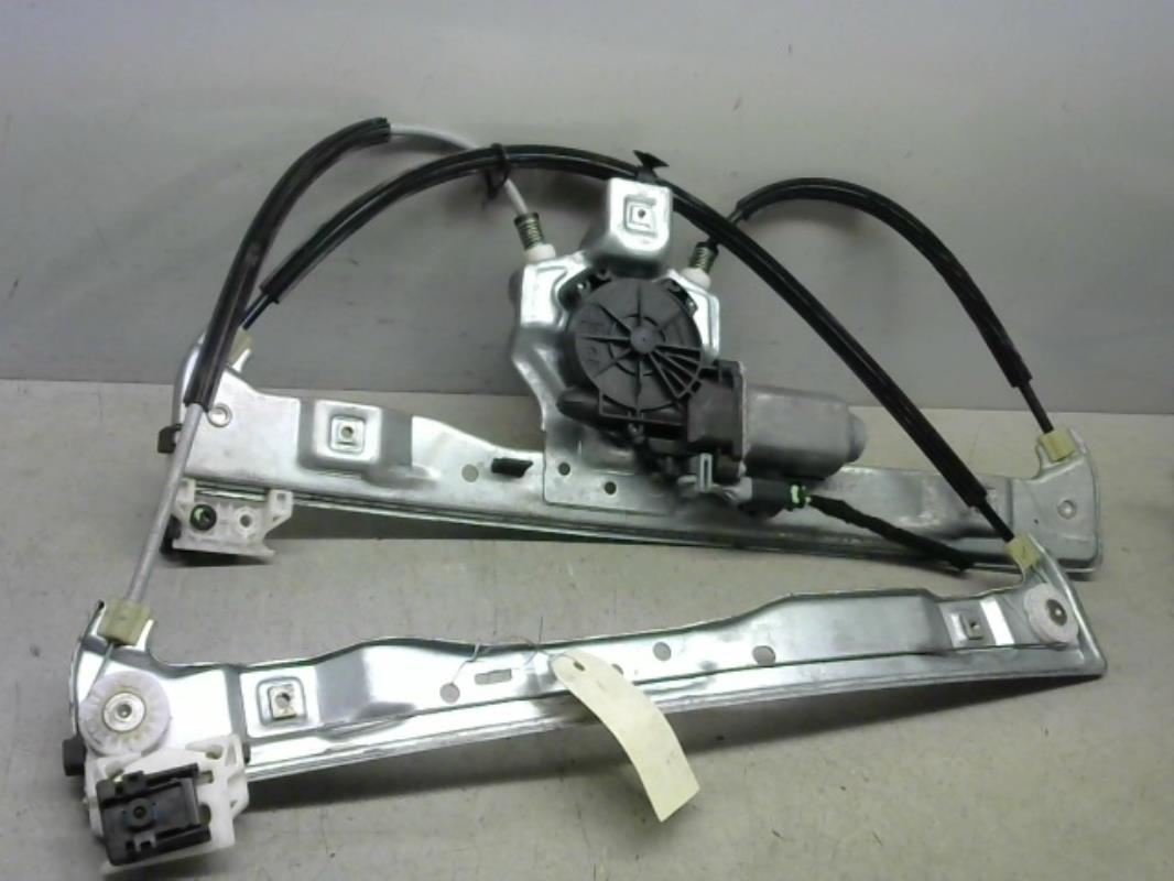 Leve vitre electrique avant droit