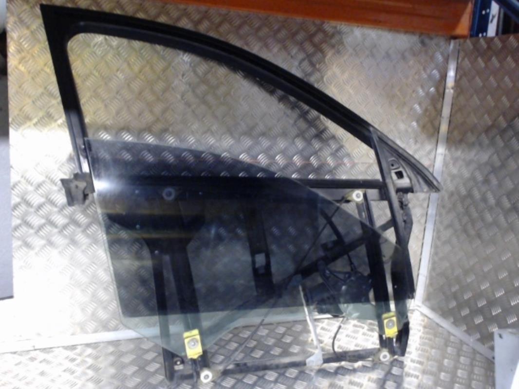 Leve vitre electrique avant droit