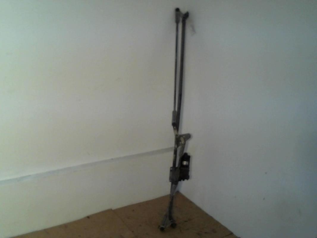 Moteur essuie glace avant