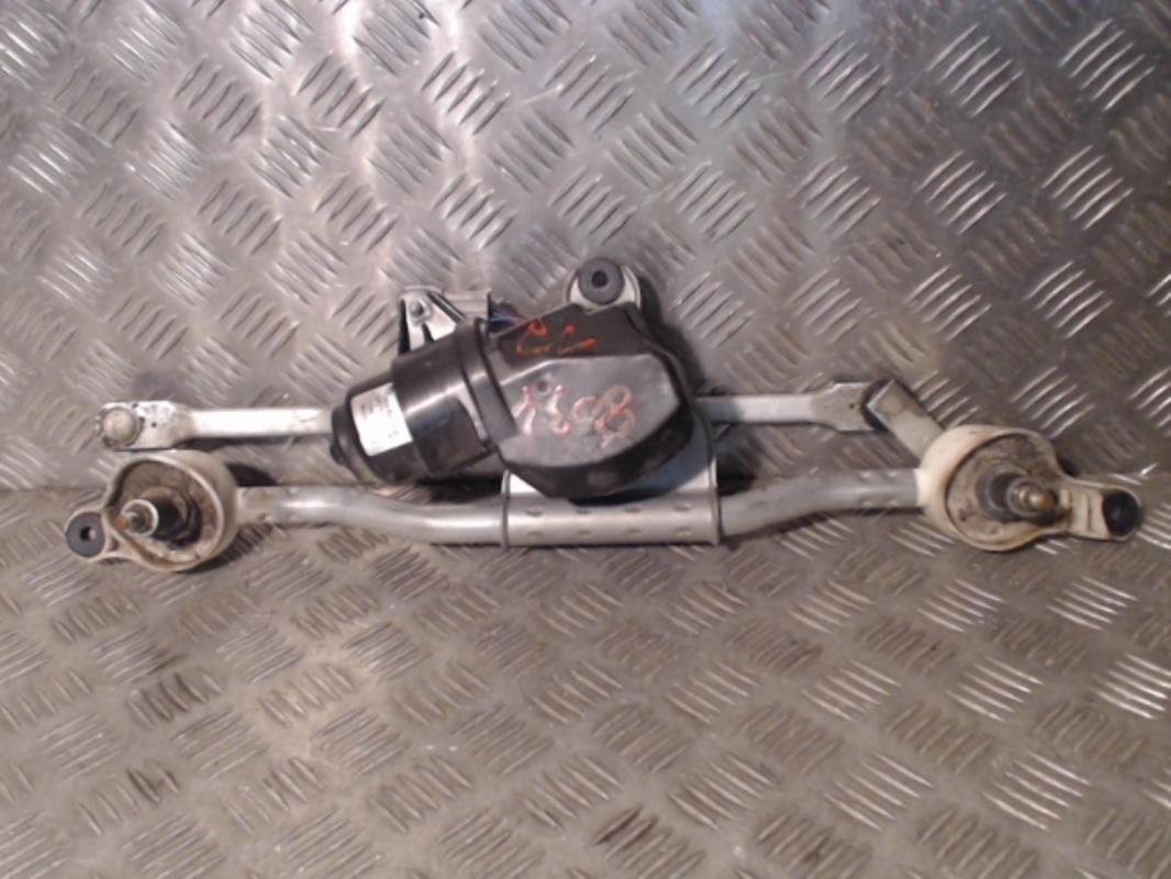 Moteur essuie glace avant