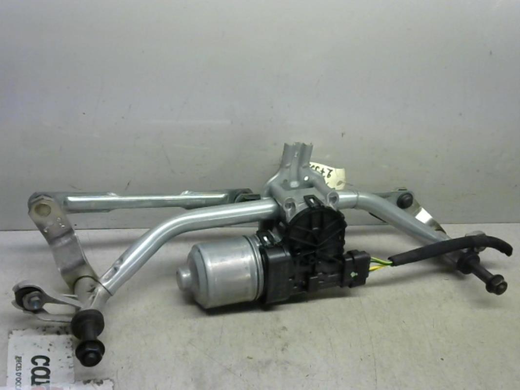 Moteur essuie glace avant