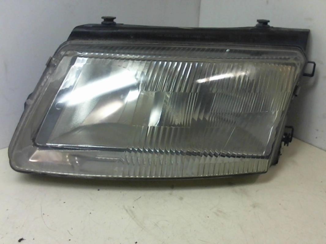 Óptica delantera principal izquierda (luces) (faro)