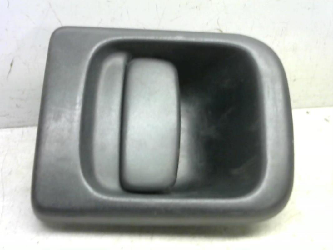 Poignee porte avant gauche
