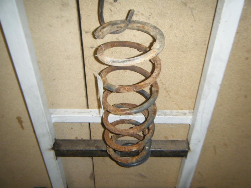 Ressort de suspension arriere gauche