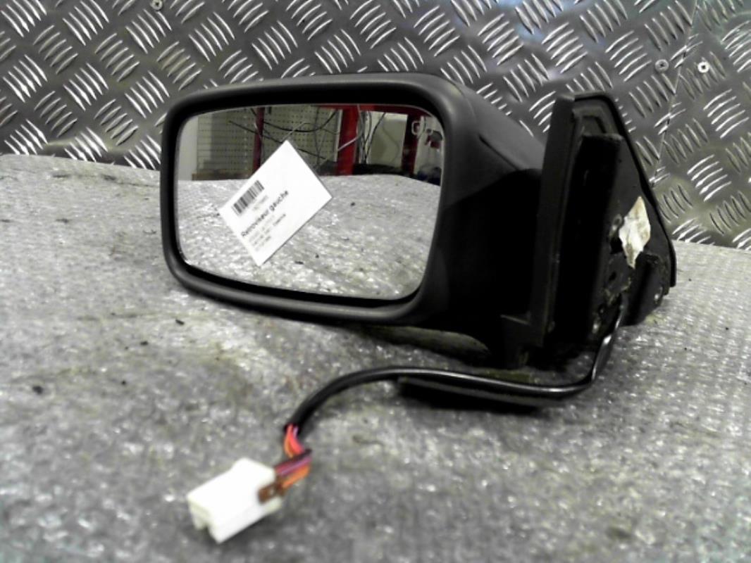 Retrovisor izquierdo