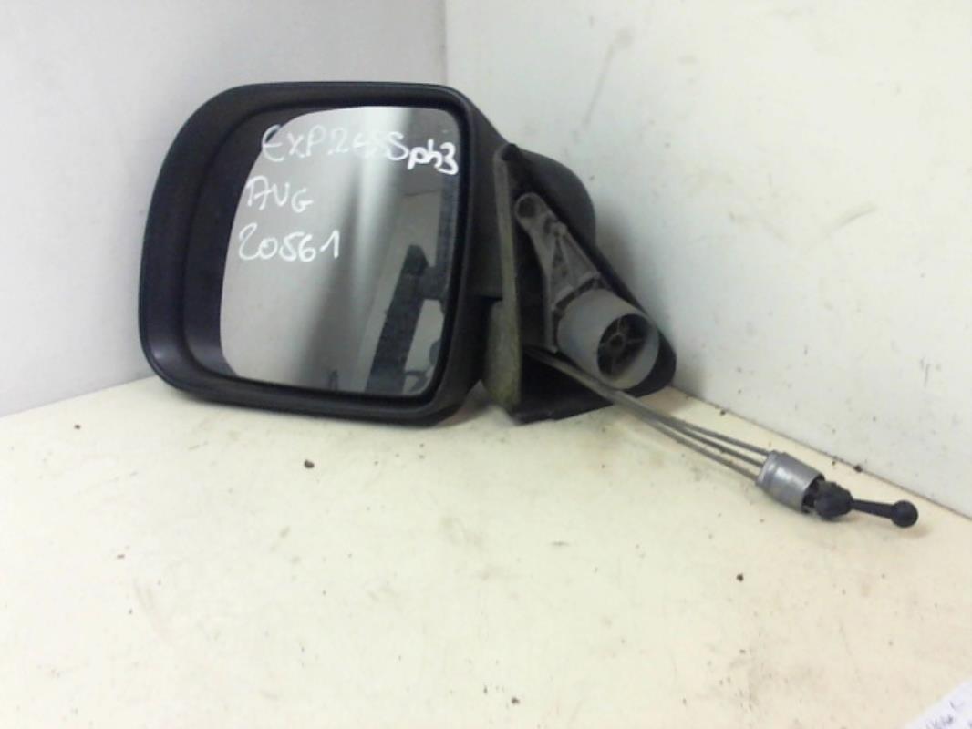 Retrovisor izquierdo