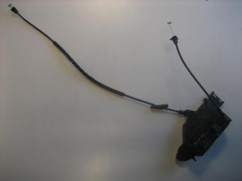 Cerradura delantera derecha