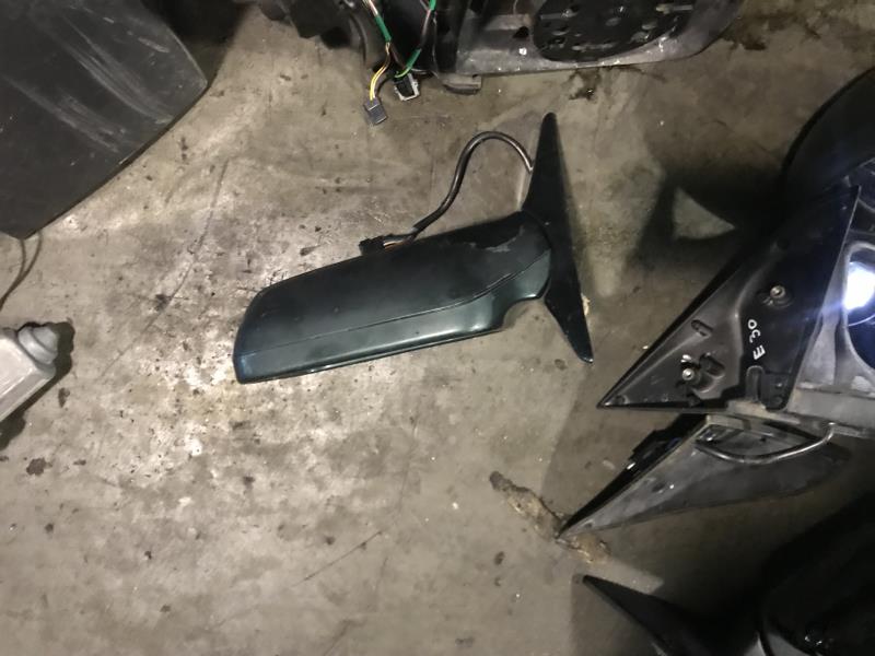 Espejo de retrovisor izquierdo