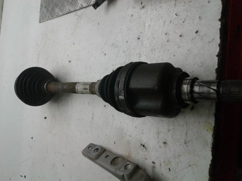 Cardan gauche (transmission)