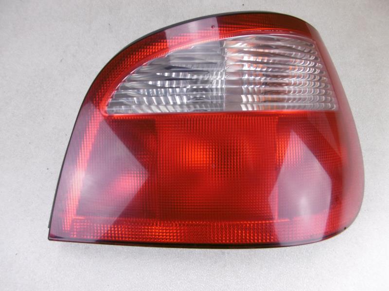 Fanale posteriore principale destro (luci)