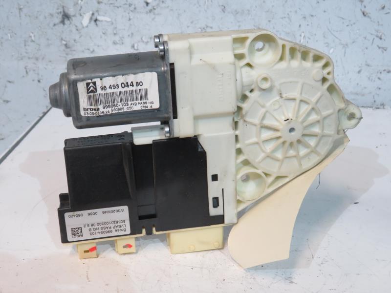 Leve vitre electrique avant droit