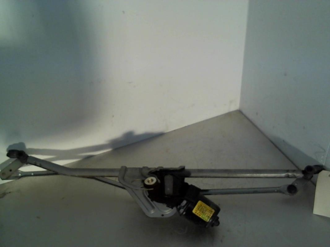 Moteur essuie glace avant