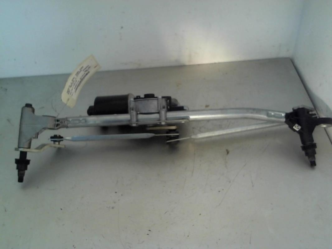 Moteur essuie glace avant
