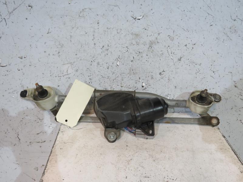 Moteur essuie glace avant