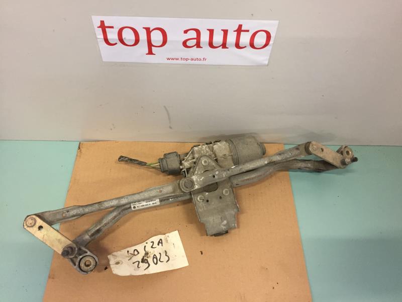 Moteur essuie glace avant