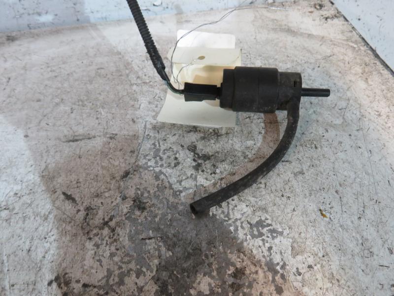 Pompe lave glace avant