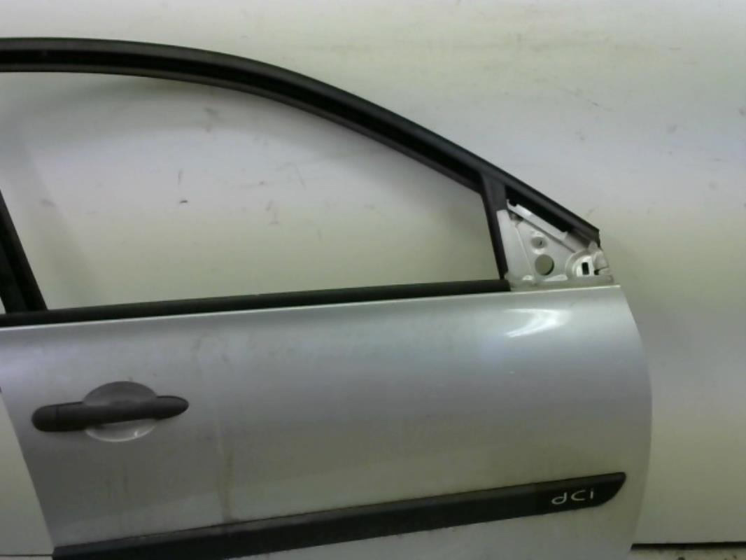 Porte avant droit