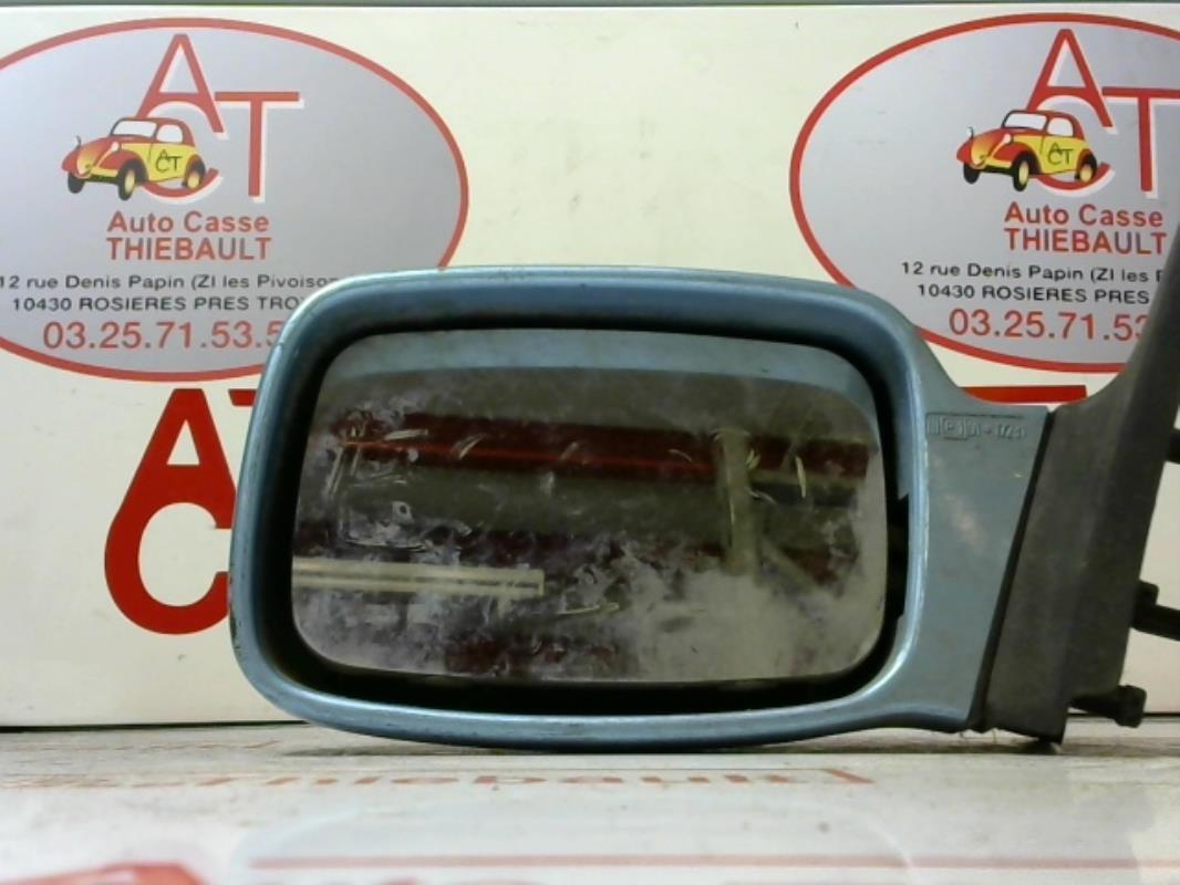 Specchietto retrovisore sinistro