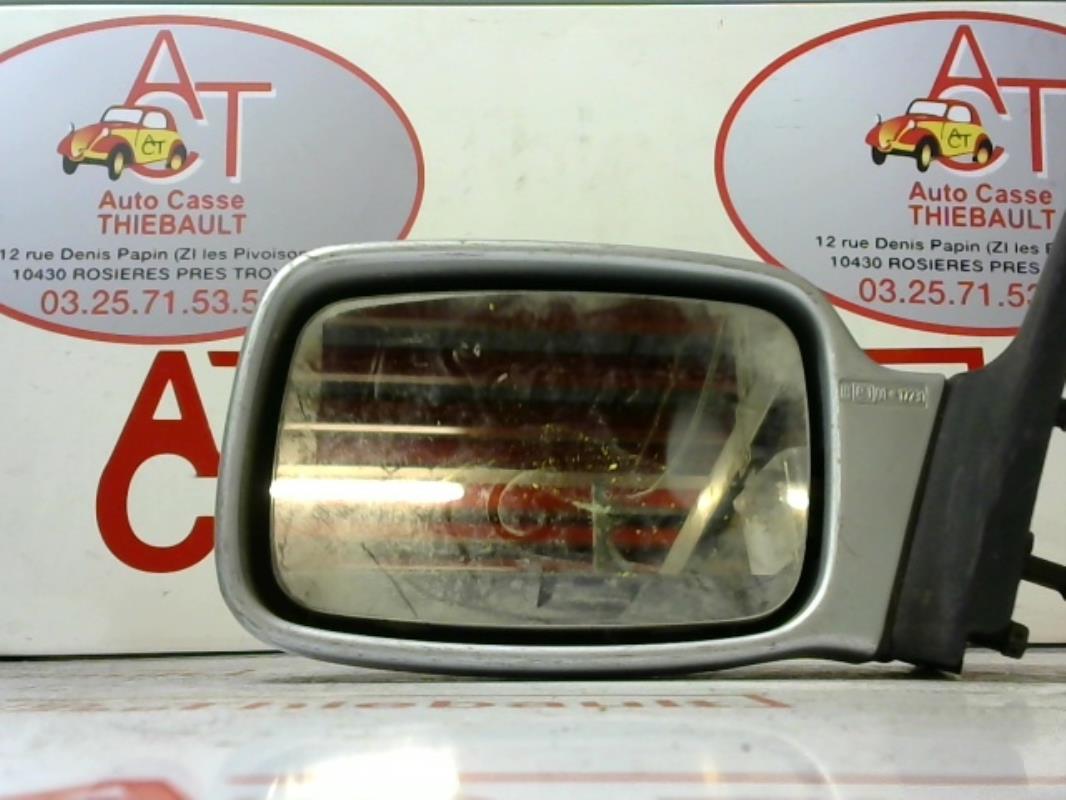 Specchietto retrovisore sinistro