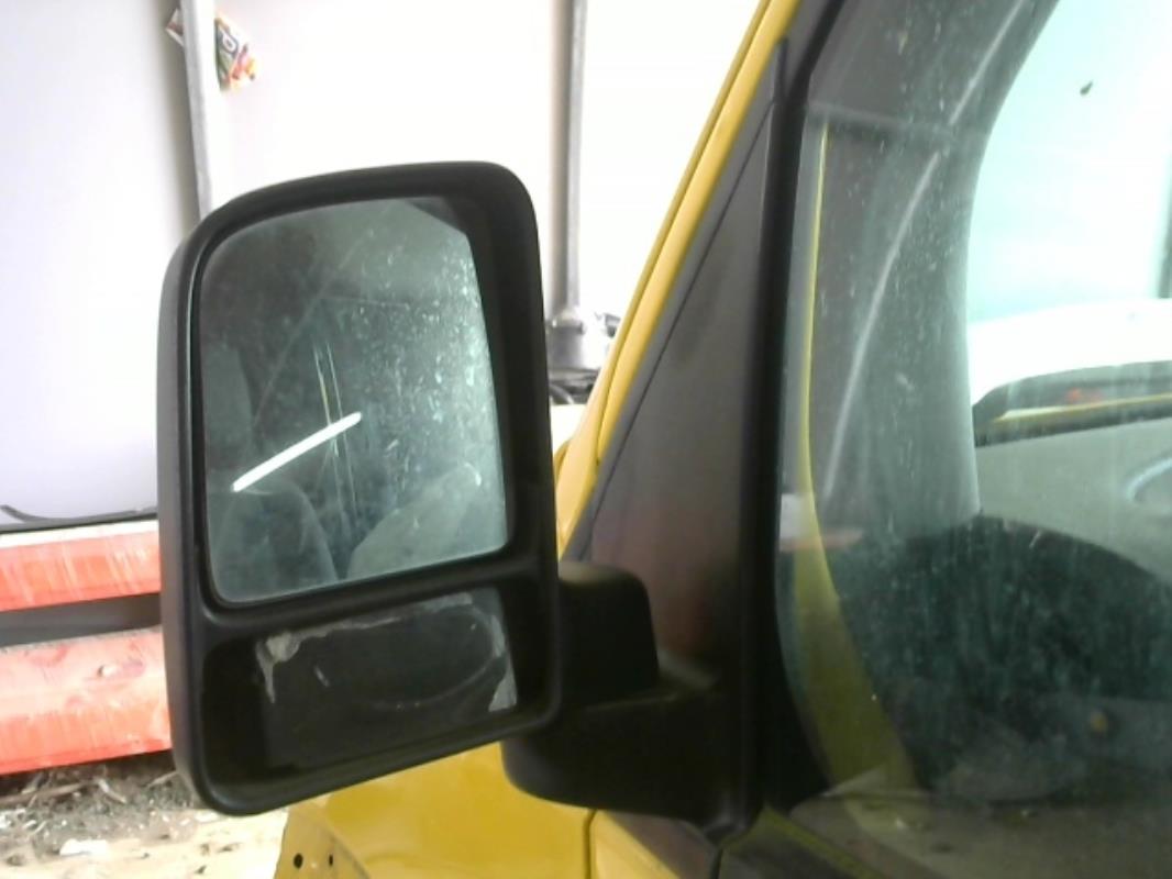 Retrovisor izquierdo