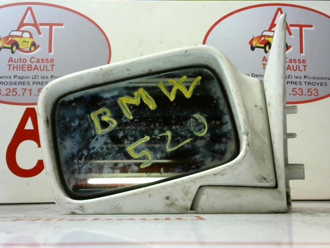 Retrovisor izquierdo