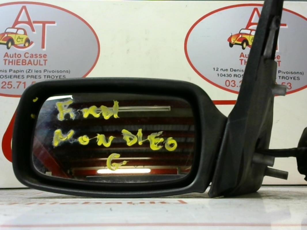 Retrovisor izquierdo