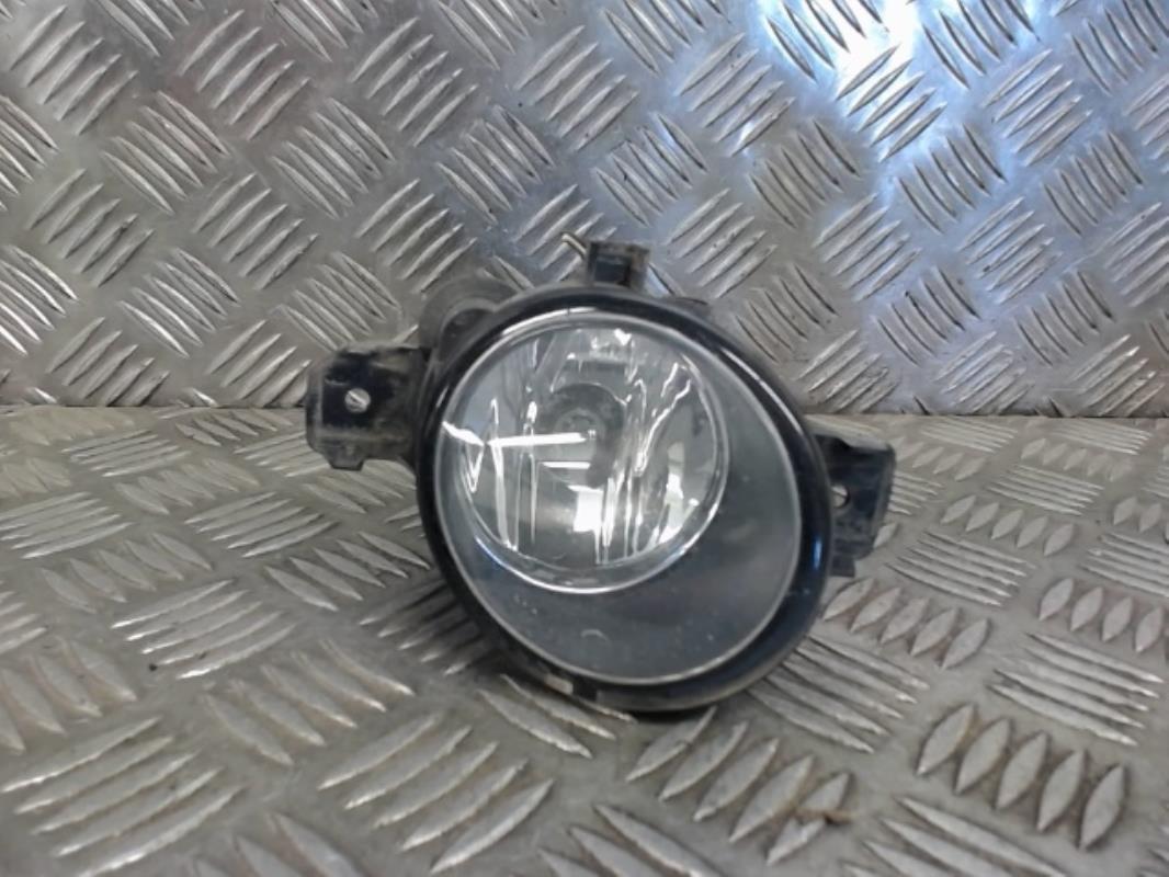 Fendinebbia sinistro (luce)