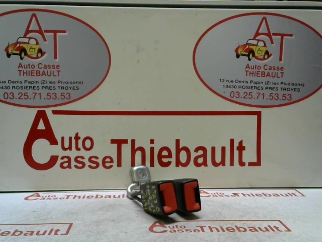 Attache ceinture arriere gauche
