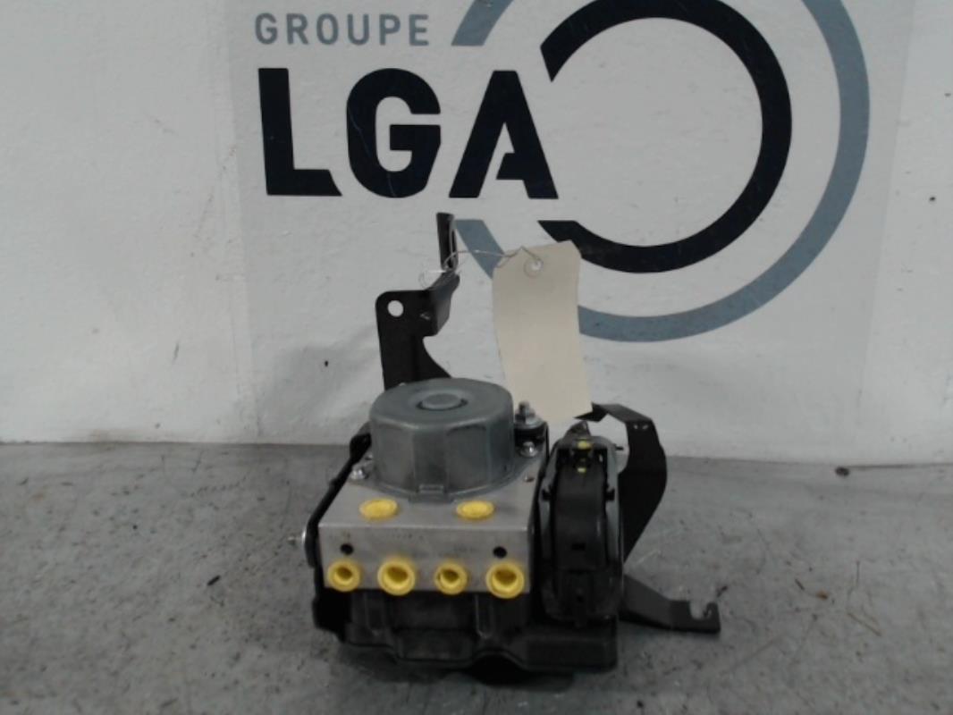 Bloc ABS (freins anti-blocage)
