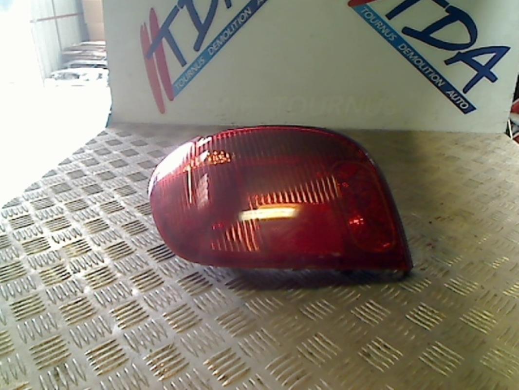 Fanale posteriore principale sinistro (luci)