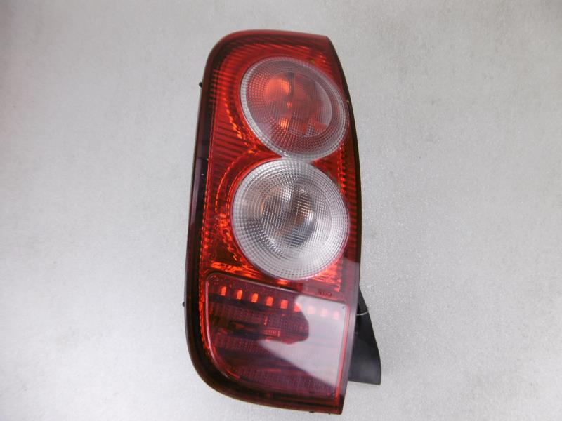 Fanale posteriore principale sinistro (luci)