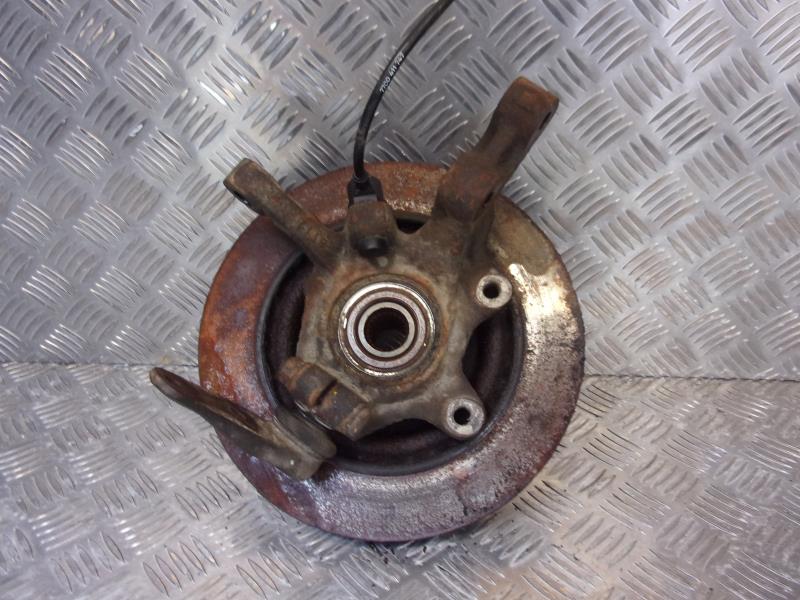Fusee avant gauche
